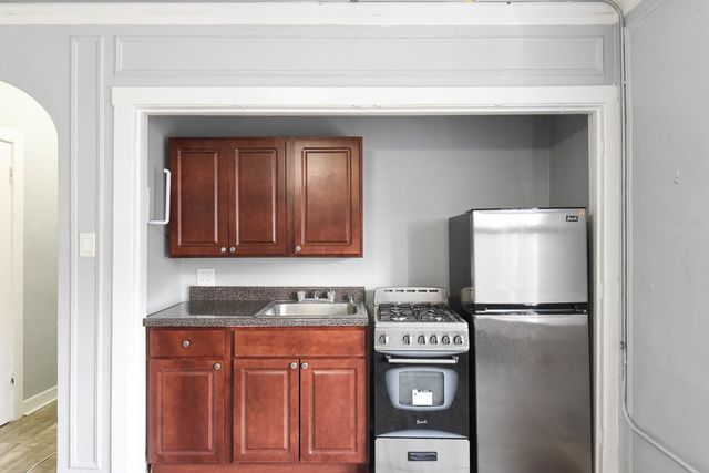 4735 N Beacon Street 407, Chicago, IL 60640