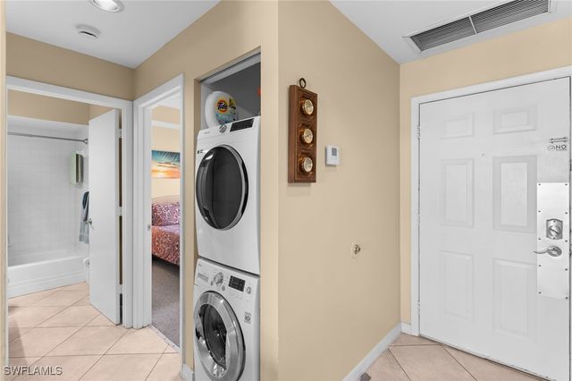 3324 Olympic DR 322, Naples, FL 34105