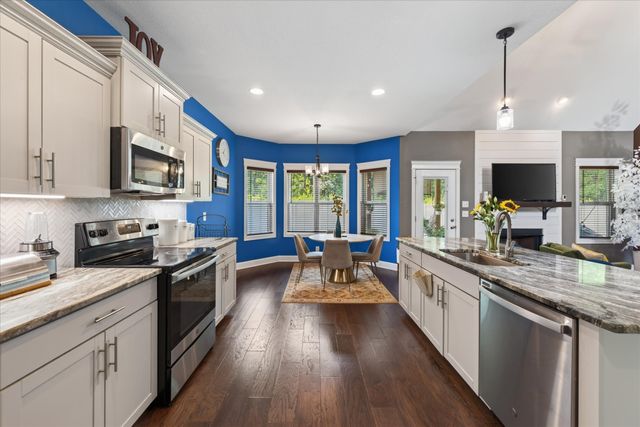 950 Terrace Creek Ln, Clarksville, TN 37040