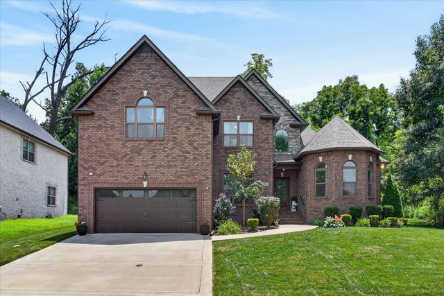 950 Terrace Creek Ln, Clarksville, TN 37040