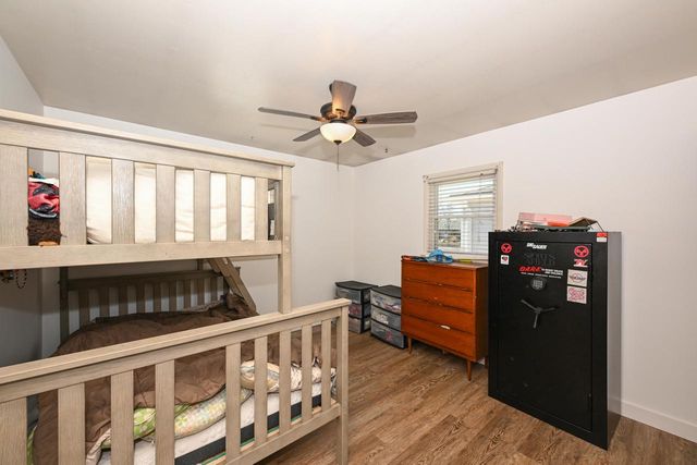 4922 W Norwich COURT, Milwaukee, WI 53220