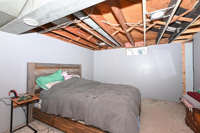 4922 W Norwich COURT, Milwaukee, WI 53220