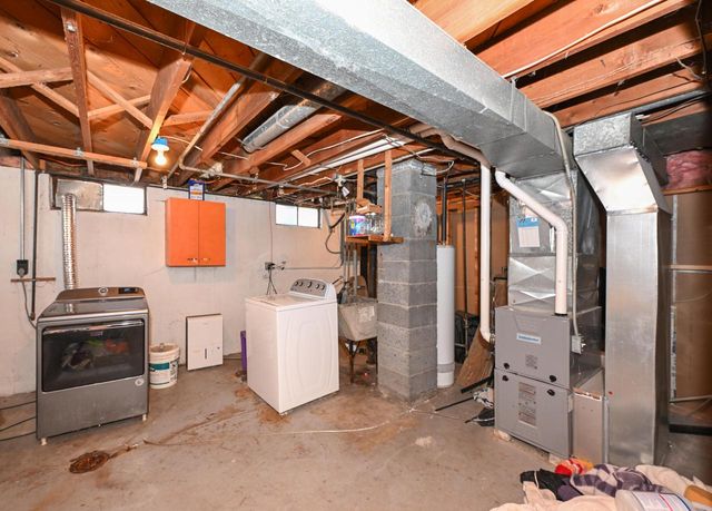 4922 W Norwich COURT, Milwaukee, WI 53220