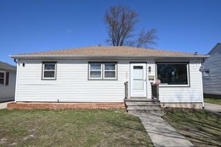 4922 W Norwich COURT, Milwaukee, WI 53220