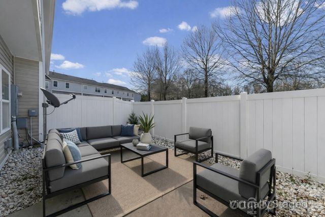 917 Standen Place Court, Pineville, NC 28134