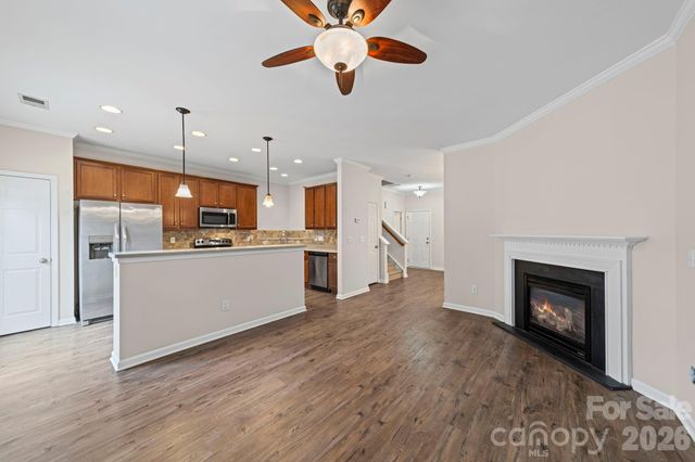 917 Standen Place Court, Pineville, NC 28134