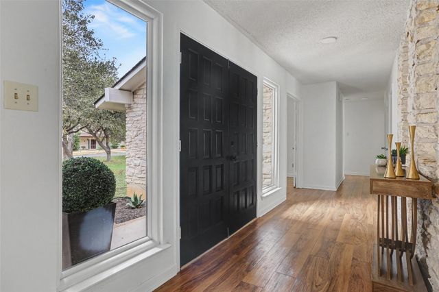 504 Ridgecrest RD, Georgetown, TX 78628