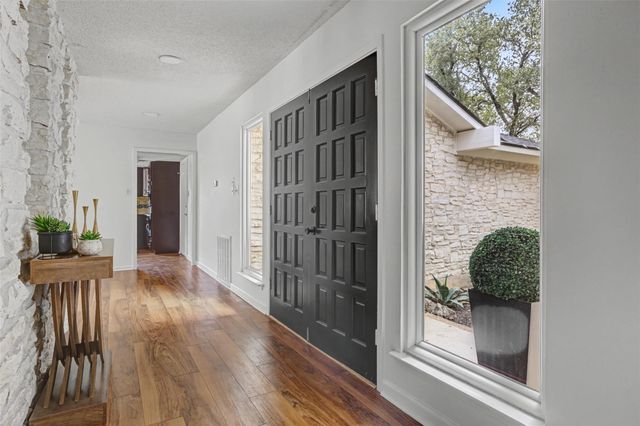 504 Ridgecrest RD, Georgetown, TX 78628