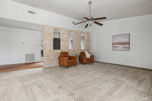 504 Ridgecrest RD, Georgetown, TX 78628