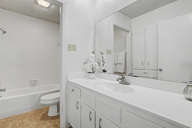 504 Ridgecrest RD, Georgetown, TX 78628