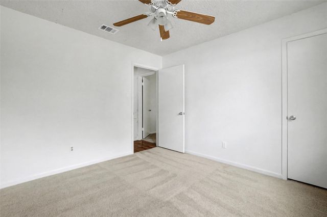 504 Ridgecrest RD, Georgetown, TX 78628