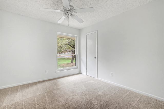 504 Ridgecrest RD, Georgetown, TX 78628