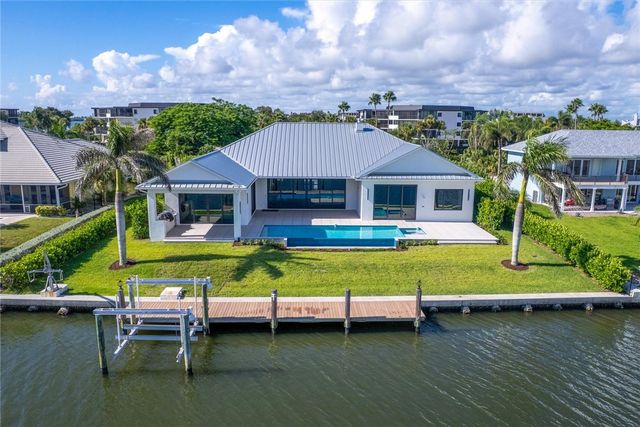 1806 Mooringline Drive, Vero Beach, FL 32963