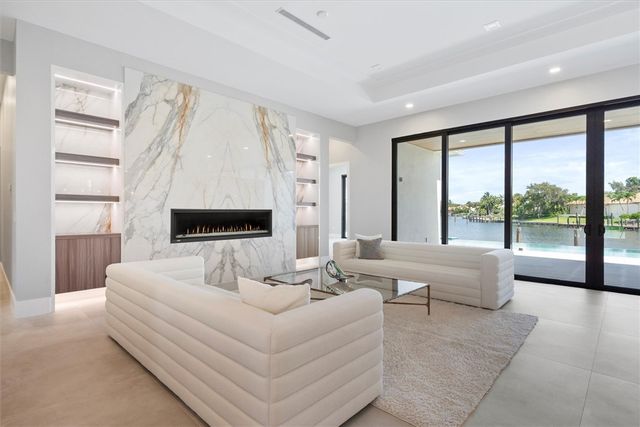 1806 Mooringline Drive, Vero Beach, FL 32963