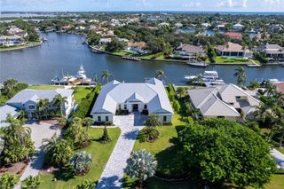 1806 Mooringline Drive, Vero Beach, FL 32963