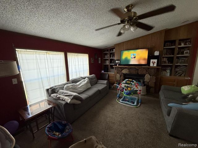 40 Bellwood, Swartz Creek, MI 48473