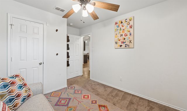 400 Sandhurst Drive, Fort Worth, TX 76036