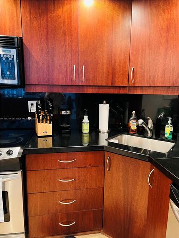 2333 Brickell Ave 1803, Miami, FL 33129