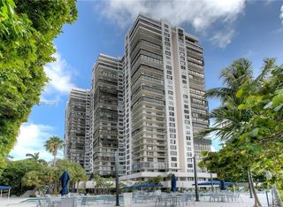 2333 Brickell Ave 1803, Miami, FL 33129