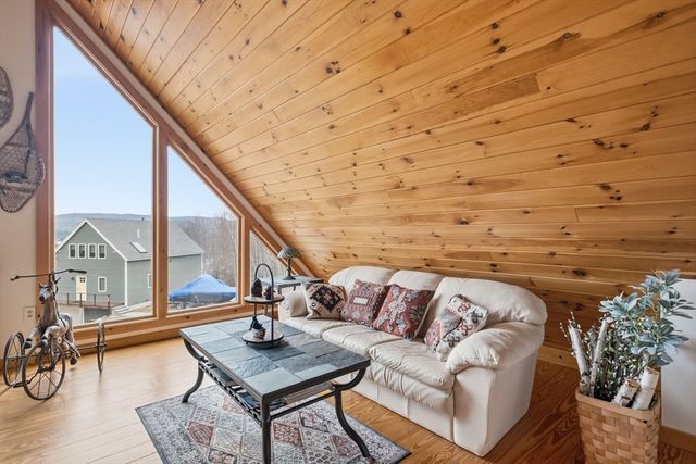 139 Ledgeview Shore Dr, Alexandria, NH 03222