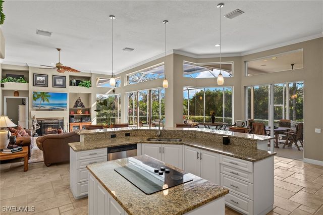 24991 Goldcrest DR, Bonita Springs, FL 34134