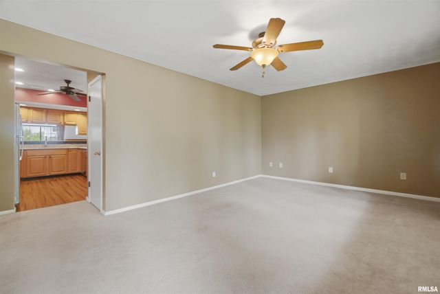 7715 W Redwing Drive, Peoria, IL 61604