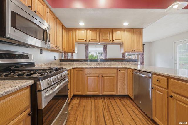 7715 W Redwing Drive, Peoria, IL 61604