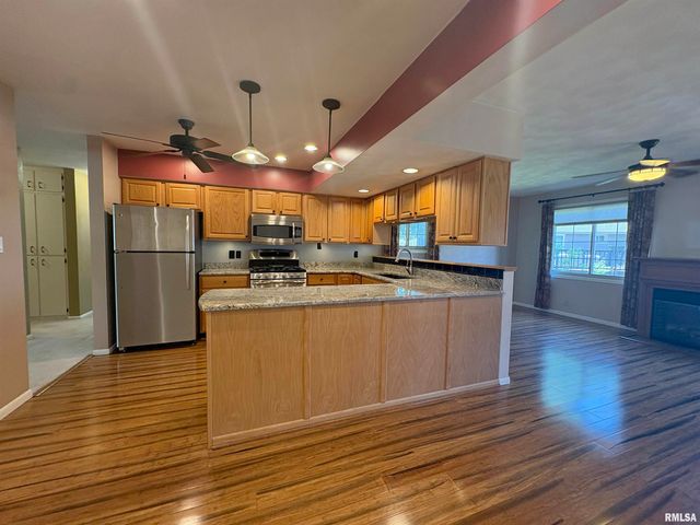 7715 W Redwing Drive, Peoria, IL 61604