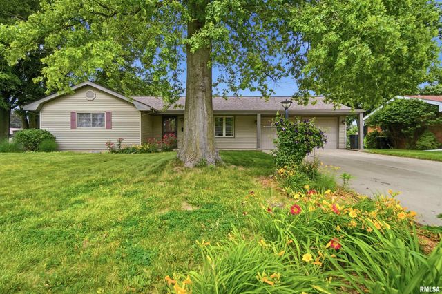 7715 W Redwing Drive, Peoria, IL 61604