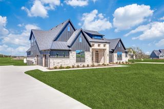 555 Aermotor Loop, Weatherford, TX 76085