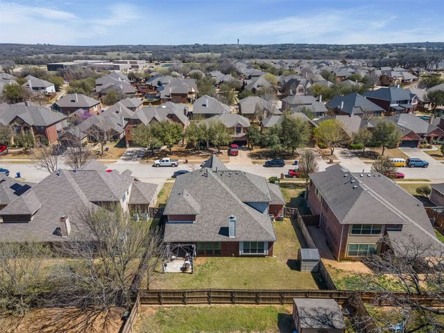 952 Tara Drive, Burleson, TX 76028