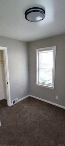19021 Hazelwood Street, Roseville, MI 48066