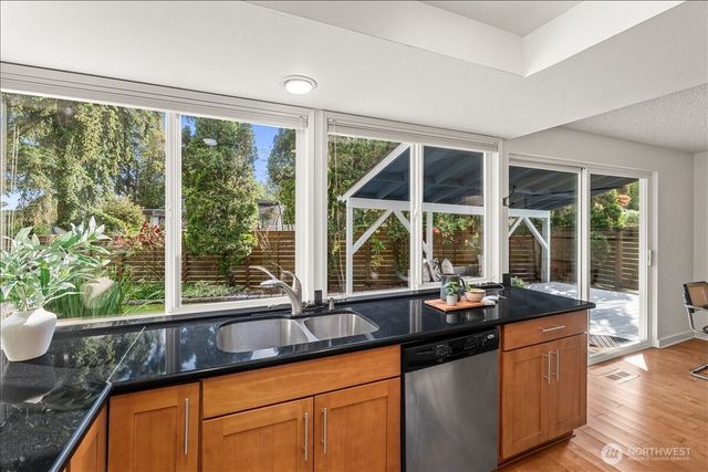 13154 91st Place NE, Kirkland, WA 98034