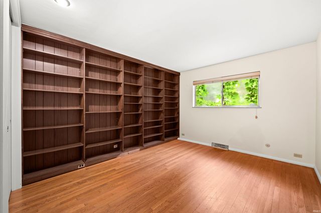52585 Brooktrails Drive, South Bend, IN 46637