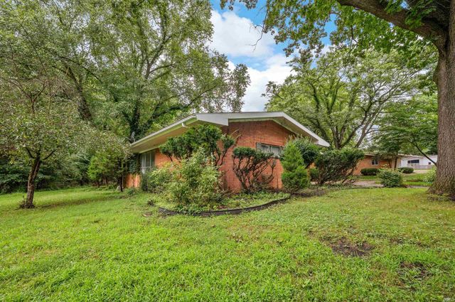 52585 Brooktrails Drive, South Bend, IN 46637