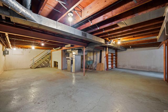 52585 Brooktrails Drive, South Bend, IN 46637