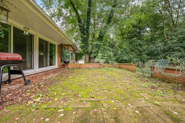 52585 Brooktrails Drive, South Bend, IN 46637