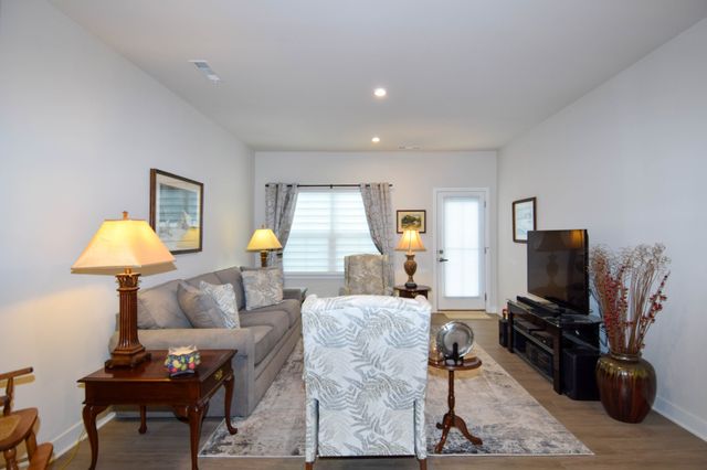 104 Great Falls Ct, Gallatin, TN 37066