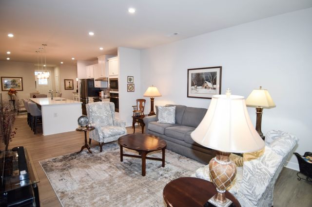 104 Great Falls Ct, Gallatin, TN 37066