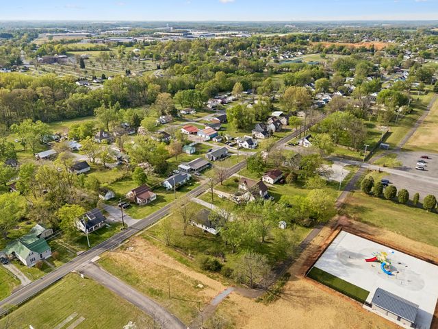 313 Portland Blvd, Portland, TN 37148