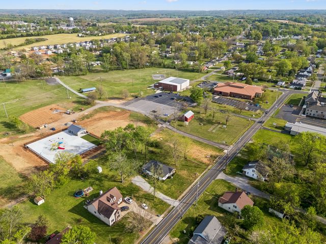 313 Portland Blvd, Portland, TN 37148