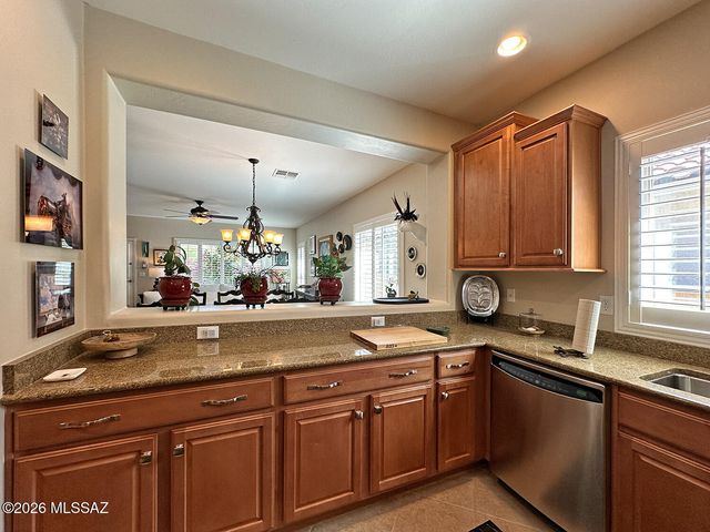 1116 W Versilia Drive, Oro Valley, AZ 85755