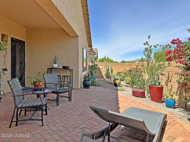 1116 W Versilia Drive, Oro Valley, AZ 85755