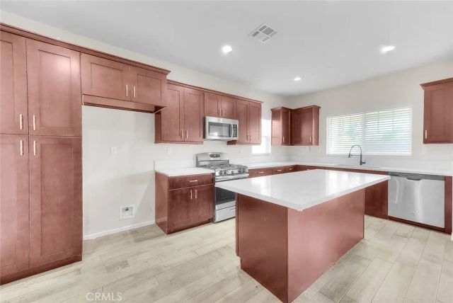 1616 Constant Trail, San Jacinto, CA 92582