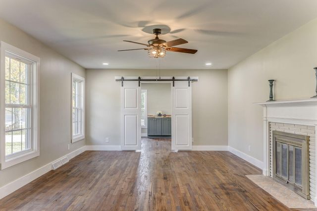 924 Stoneleigh Road, Dalton, GA 30720