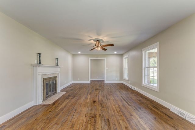 924 Stoneleigh Road, Dalton, GA 30720