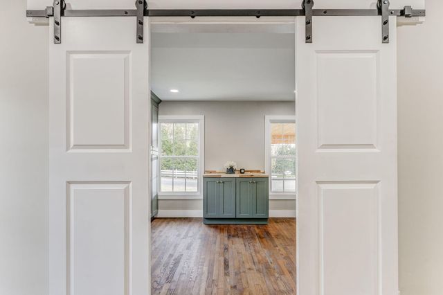 924 Stoneleigh Road, Dalton, GA 30720