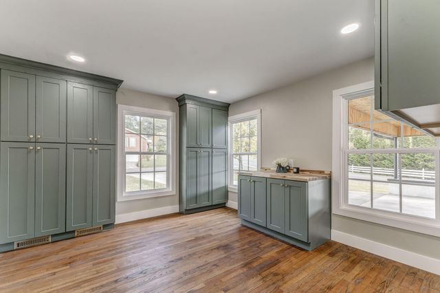 924 Stoneleigh Road, Dalton, GA 30720