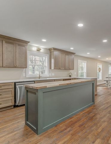 924 Stoneleigh Road, Dalton, GA 30720