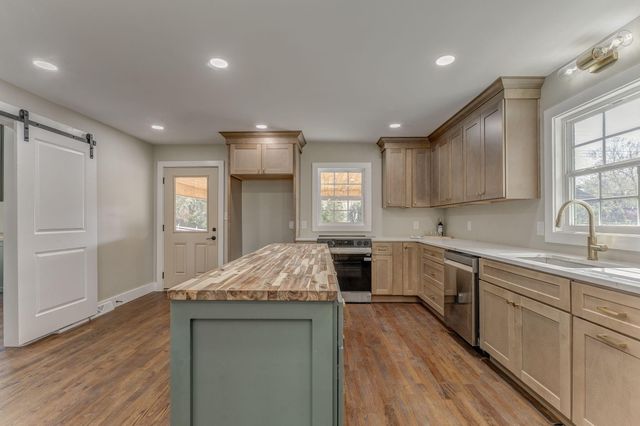 924 Stoneleigh Road, Dalton, GA 30720